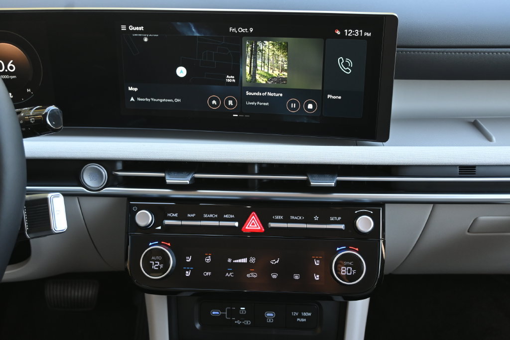 New 2026 Hyundai Tucson Limited AWD/4WD image 15