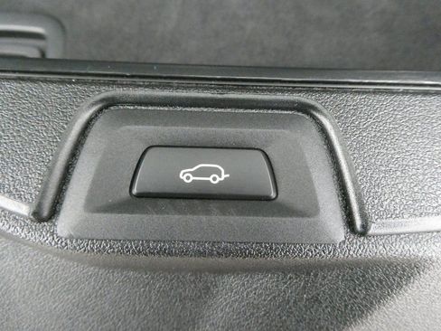 Used 2026 BMW X5 M60i image 26