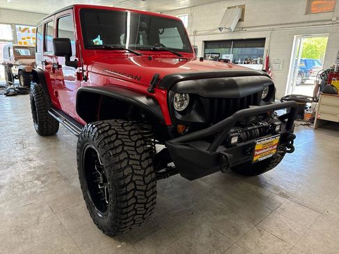 Used 2014 Jeep Wrangler Unlimited Rubicon w/ Connectivity Group AWD/4WD image 70