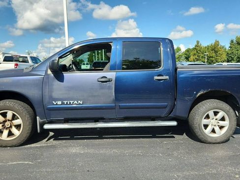 Used 2010 Nissan Titan SE AWD/4WD image 5