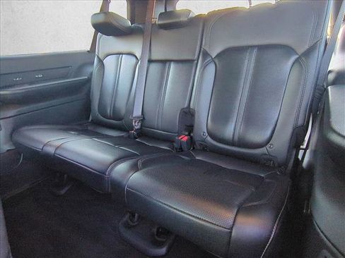 Used 2023 Jeep Wagoneer L 4WD w/ Convenience Group I image 16