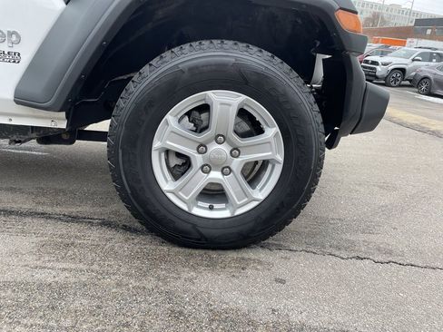 Certified 2021 Jeep Wrangler Unlimited Sport image 11