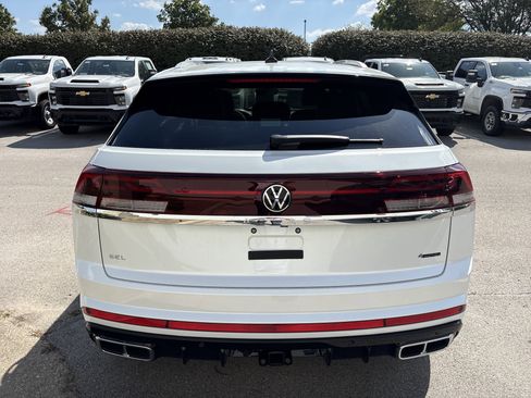 New 2026 Volkswagen Atlas Cross Sport SEL Premium R-Line image 6