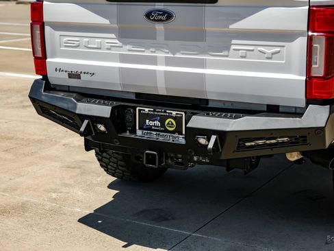 Used 2022 Ford F250 Lariat w/ Lariat Ultimate Package AWD/4WD image 16