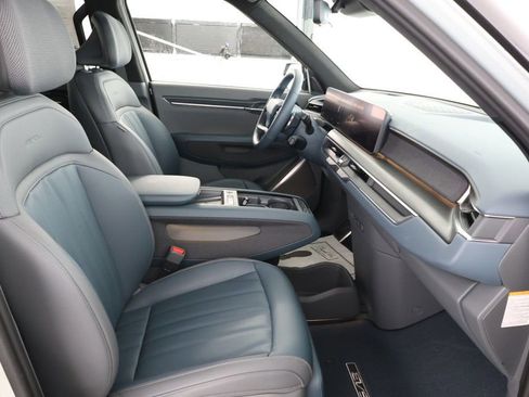 Used 2024 Kia EV9 GT-Line image 25