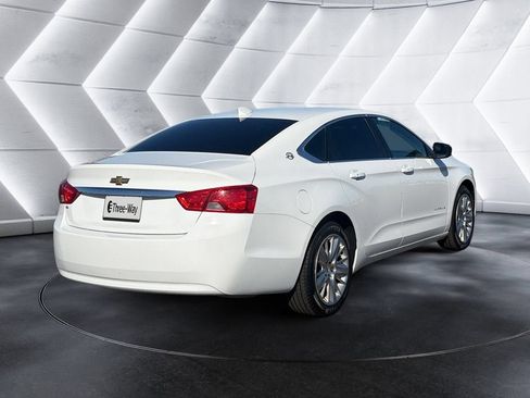 Certified 2018 Chevrolet Impala LS FWD image 5