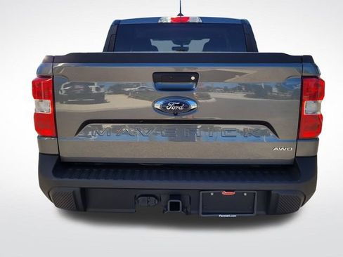Certified 2022 Ford Maverick XLT w/ Equipment Group 300A Standard image 8