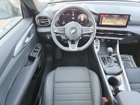 Used 2023 Dodge Hornet GT w/ Tech Pack w/o Parking image 10