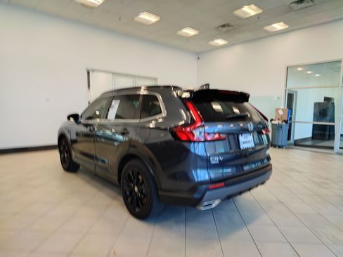 Used 2025 Honda CR-V Sport Touring image 5