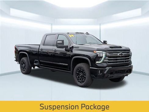 Used 2024 Chevrolet Silverado 3500 High Country w/ Technology Package image 8