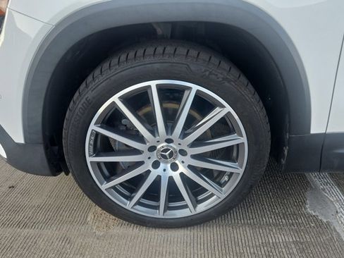 Used 2022 Mercedes-Benz GLB 250 GLB 250 image 14