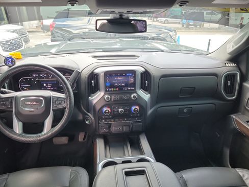 Used 2020 GMC Sierra 2500 SLT w/ SLT Premium Plus Package AWD/4WD image 8