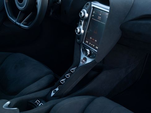Used 2020 McLaren 720S Spider RWD image 48