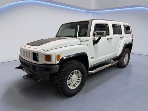 Used 2008 HUMMER H3 Luxury image 3