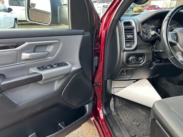 Used 2022 RAM 1500 Big Horn AWD/4WD image 9