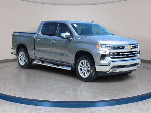 Used 2024 Chevrolet Silverado 1500 LTZ w/ LTZ Premium Package image 3