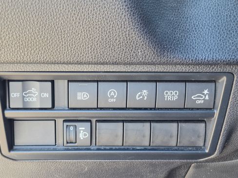 Used 2024 Toyota Tundra SR5 w/ SR5 Premium Package AWD/4WD image 34
