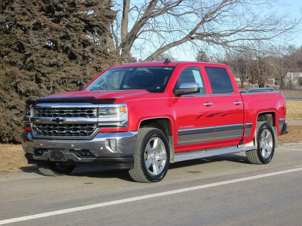 Used 2017 Chevrolet Silverado 1500 LTZ w/ Sport Package AWD/4WD image 2