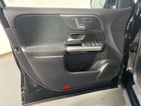Used 2023 Mercedes-Benz GLA 250 4MATIC image 25