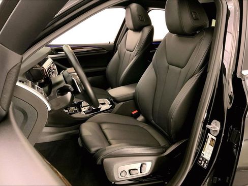 Certified 2024 BMW X4 xDrive30i image 13