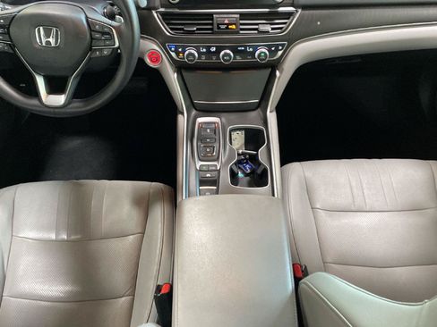 Used 2018 Honda Accord Touring image 22