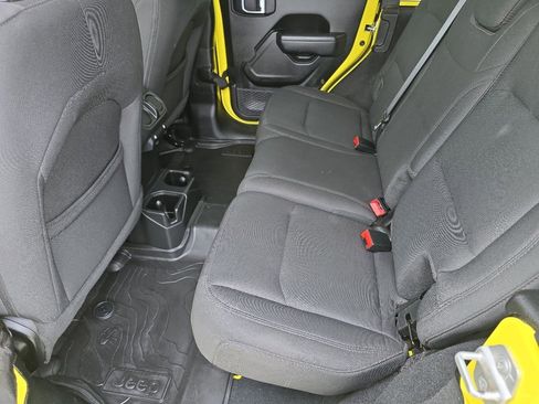 Used 2022 Jeep Wrangler Unlimited Sport image 14