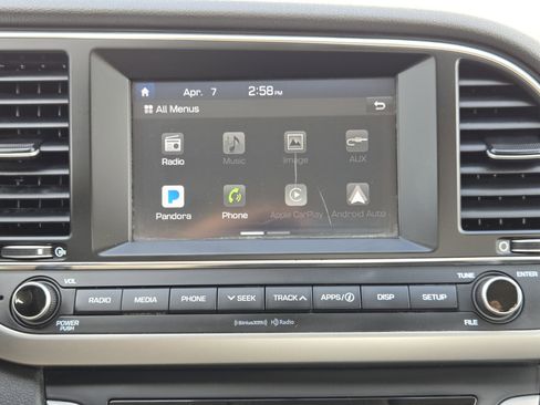 Used 2018 Hyundai Elantra SEL image 17