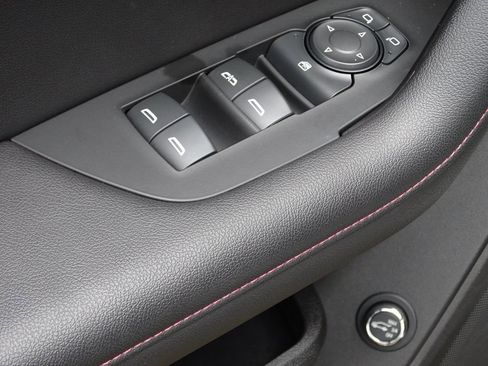 Used 2022 Chevrolet Blazer RS image 14