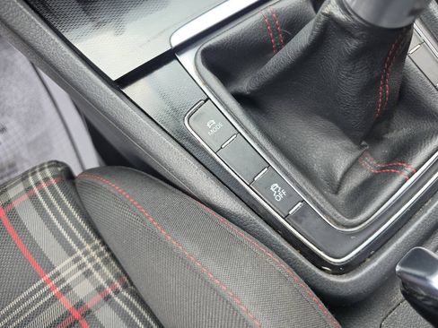 Used 2016 Volkswagen GTI S FWD image 32