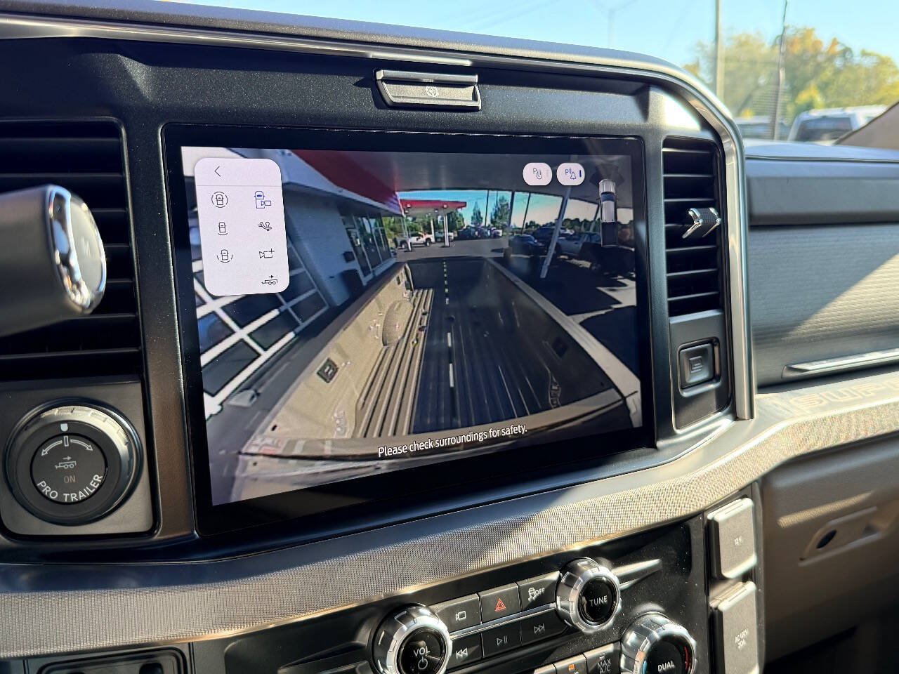 Used 2027 Ford F450 Platinum w/ Platinum Plus Package AWD/4WD image 28