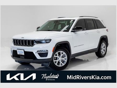 Used 2023 Jeep Grand Cherokee Limited AWD/4WD image 1
