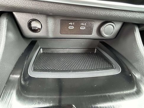Used 2026 Nissan Rogue S FWD image 18