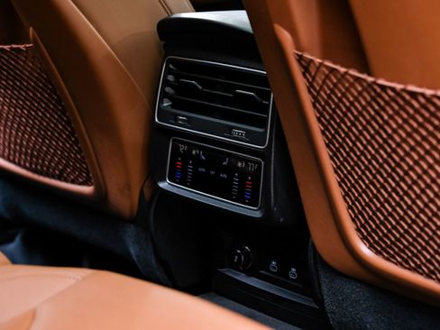 Used 2022 Audi Q8 Premium Plus w/ Premium Plus Package image 41