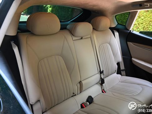 Used 2017 Maserati Levante S image 15