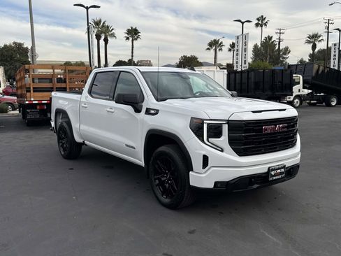 New 2026 GMC Sierra 1500 Elevation image 3