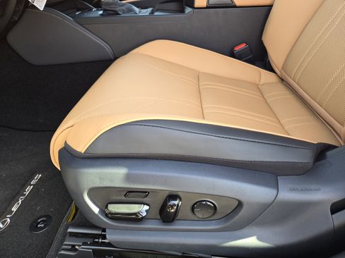 New 2025 Lexus ES 350 Ultra Luxury w/ Accessory Package (Z1) image 17