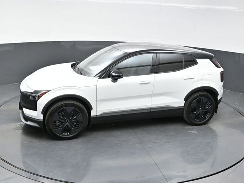 New 2026 Volvo EX30 Cross Country Ultra w/ Protection Package Premier AWD/4WD image 35