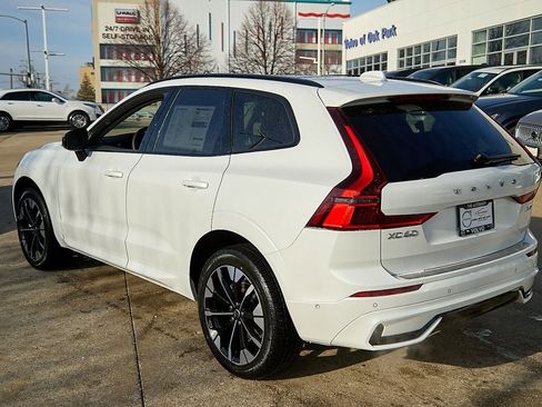 New 2026 Volvo XC60 B5 Plus w/ Climate Package image 9