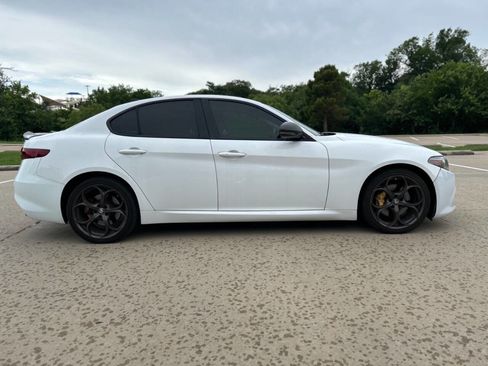 Used 2019 Alfa Romeo Giulia Ti Sport w/ Quick Order Package 22S Sport image 5