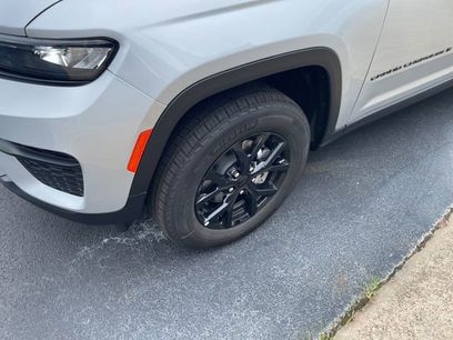 New 2025 Jeep Grand Cherokee Altitude