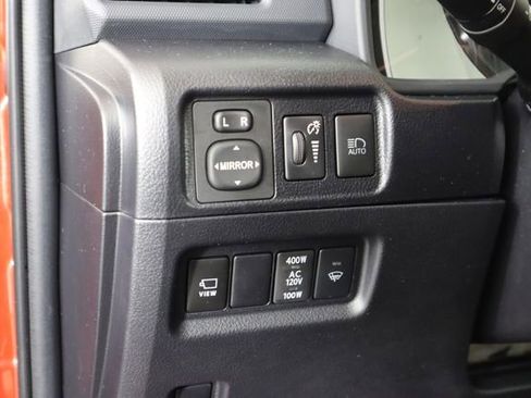 Used 2022 Toyota 4Runner SR5 Premium image 34