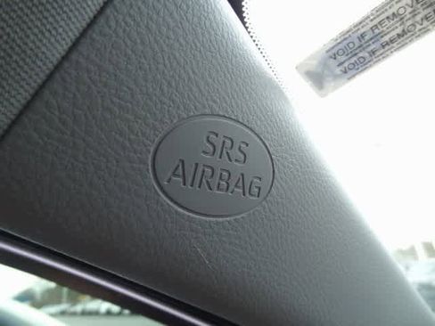 Used 2023 Toyota Camry LE image 21