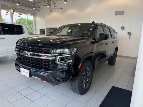 Used 2022 Chevrolet Suburban Z71 AWD/4WD image 29