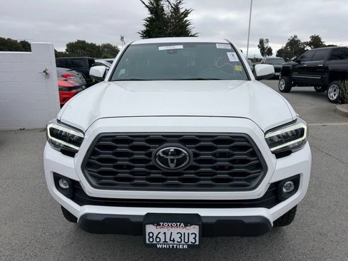 Used 2023 Toyota Tacoma TRD Off-Road w/ Black Out Package (TMS) AWD/4WD image 7