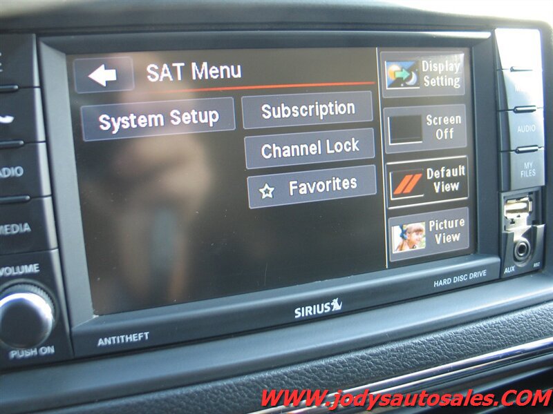 Used 2018 Dodge Grand Caravan SE w/ UConnect Hands-Free Group FWD image 14