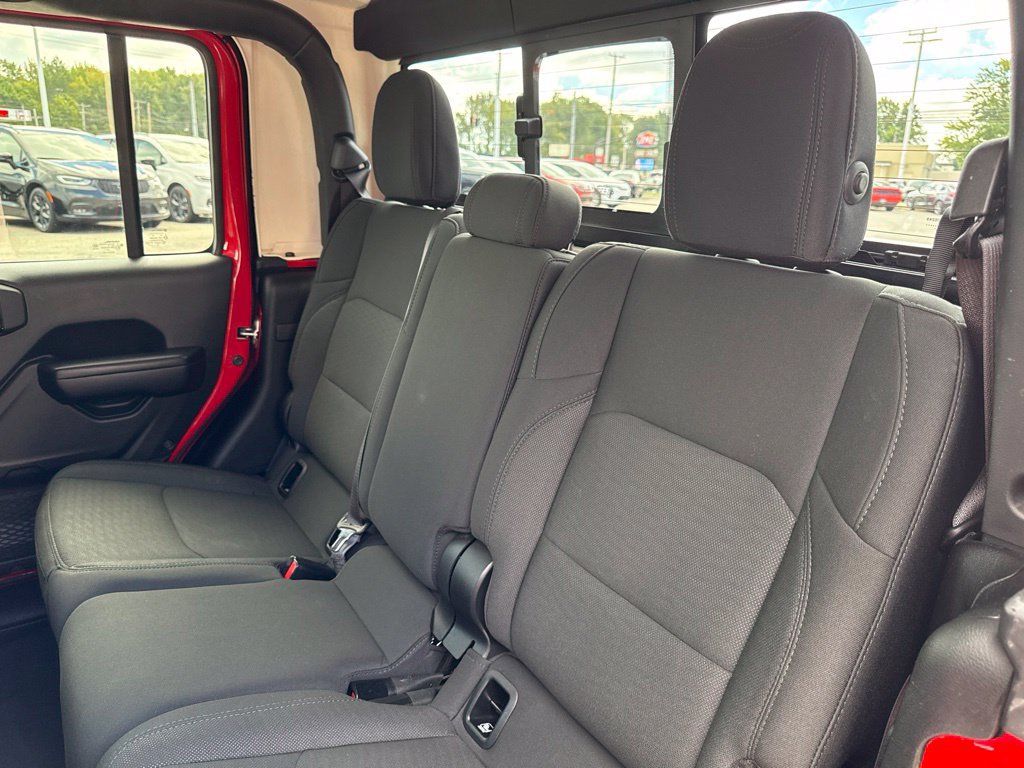 Used 2020 Jeep Gladiator Sport w/ Quick Order Package 24S AWD/4WD image 26