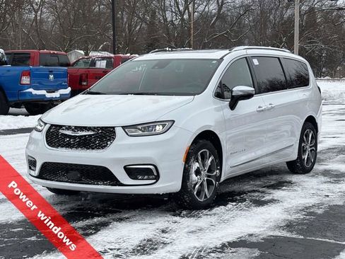 New 2026 Chrysler Pacifica Pinnacle w/ Trailer Tow Group image 39