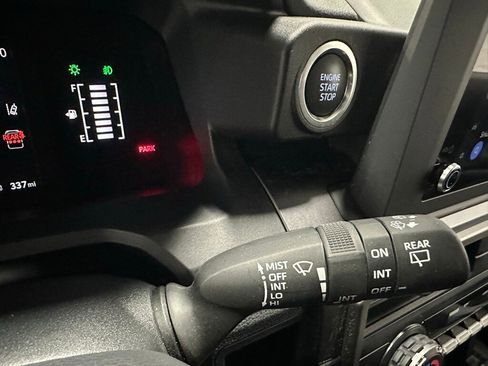 Used 2025 Toyota 4Runner SR5 image 22