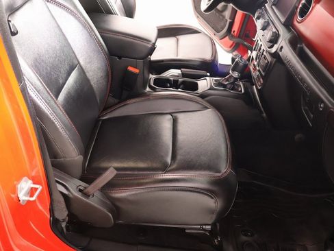 Used 2022 Jeep Wrangler Unlimited Rubicon w/ LED Lighting Group image 14