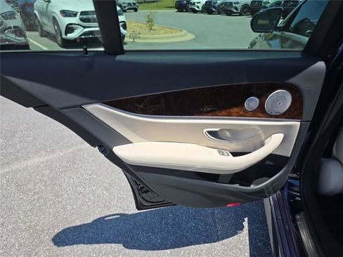 Used 2020 Mercedes-Benz E 350 4MATIC Sedan image 14